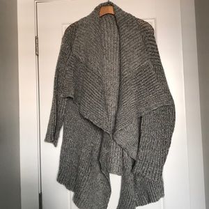 Goodnight Macaroon grey and white marled sweater S